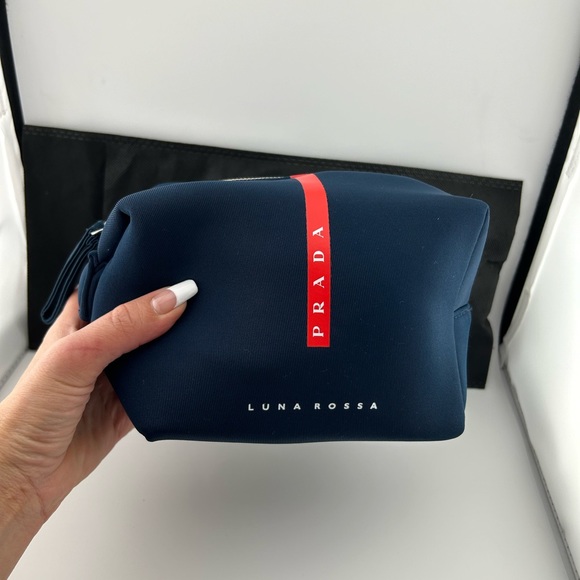 NWT PRADA BEAUTY Luna Rossa Navy Blue Bag - Picture 5 of 7
